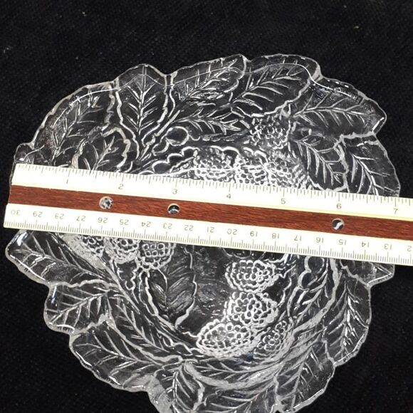 Vintage glass Indiana Glass Fenton Triangle Fruit Bowl Dish Logan… - Picture 7 of 7